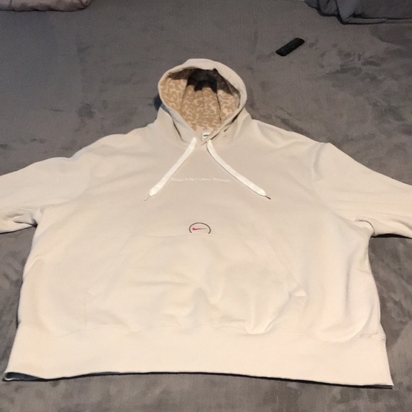 Nike Cosmic Pullover Hoodie NWOT - Picture 6 of 11